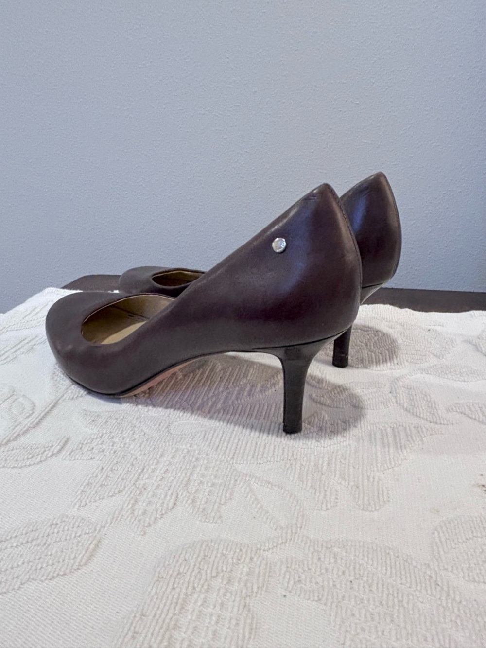 Coach Dark Brown Maroon Leather Round Toe Pumps, 7.5 2.5” heel - Picture 6 of 10